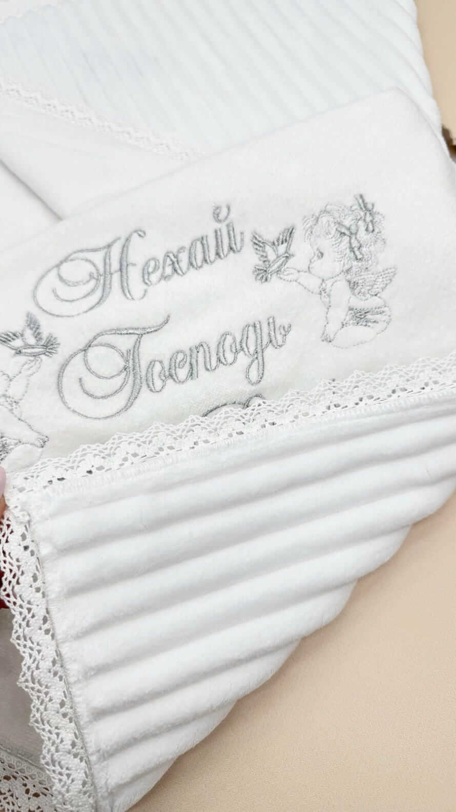 Великий хрестильний набір “Срібний Янгол” з вишивкою, білий