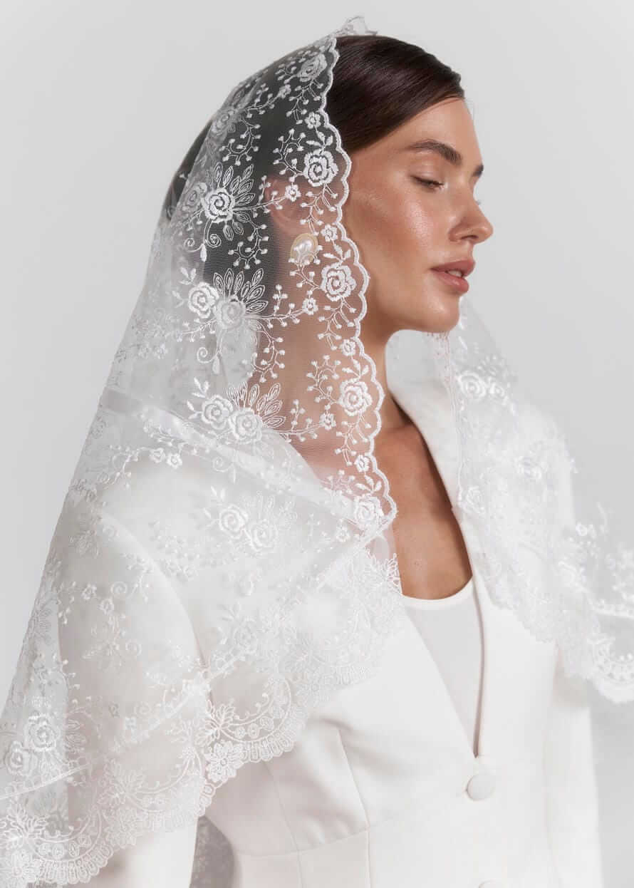 Святковий палантин для храму "White Dream" з капюшоном, білий