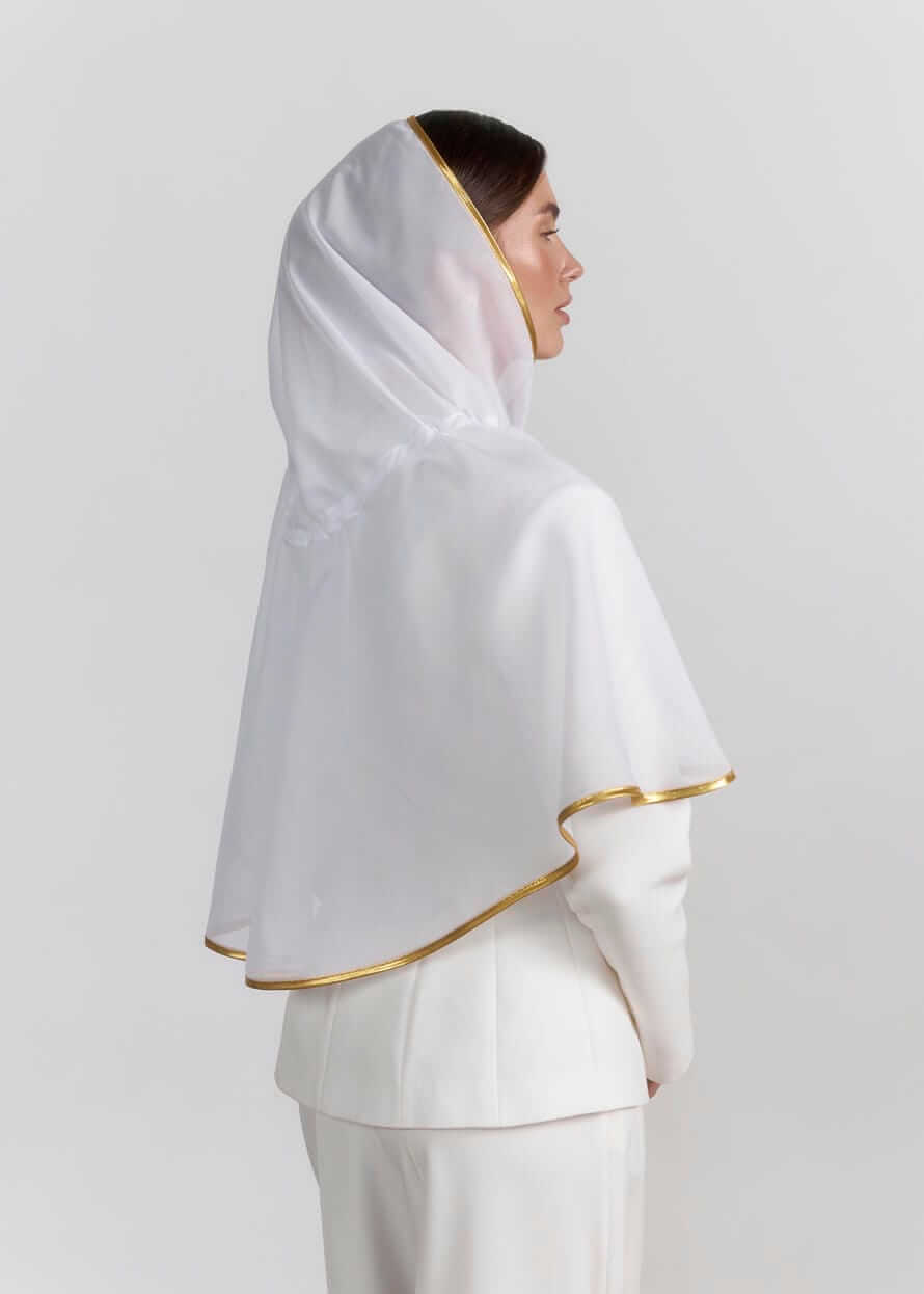 Палантин “Golden Line” з капюшоном та золотою окантовкою, шифон, білий