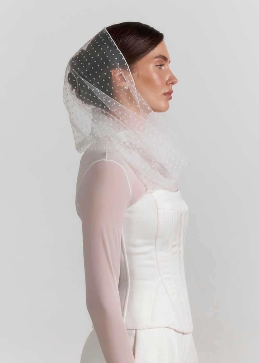 Хомут “Світлий Горошок” з фатіну білий