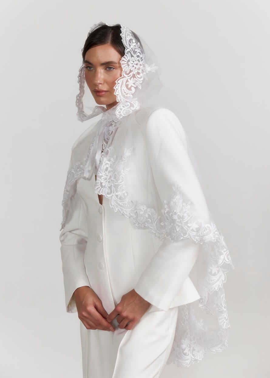 Королівський палантин “Royal Veil” з італійським мереживом, білий, довгий