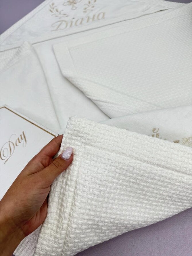 Купити білу крижму-плед для немовляти з іменем та побажанням