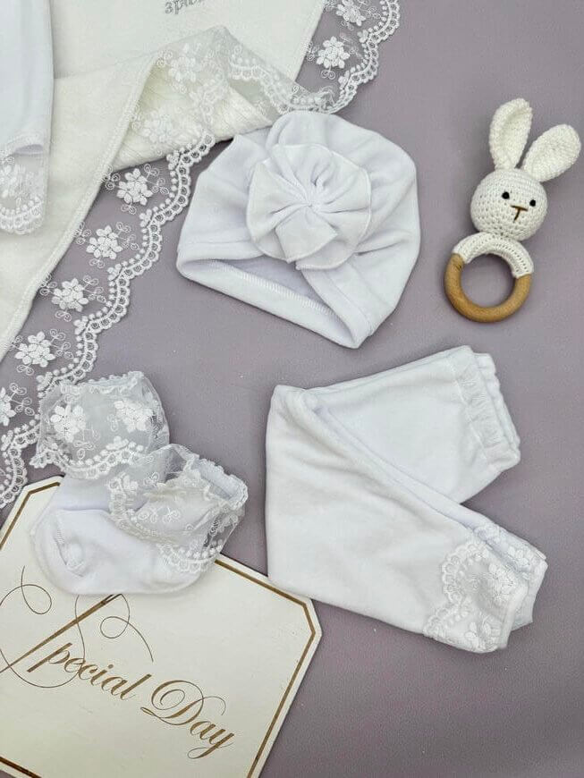 Хрестильний набір для дівчинки “Королівська Ніжність” з крижмою та сукнею
