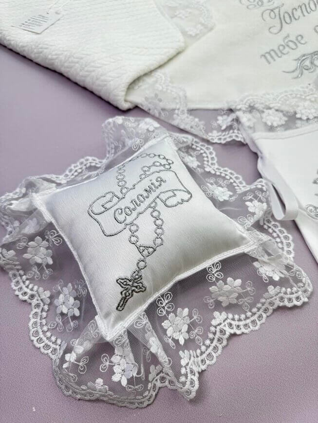 Хрестильний набір для дівчинки “Королівська Ніжність” з крижмою та сукнею