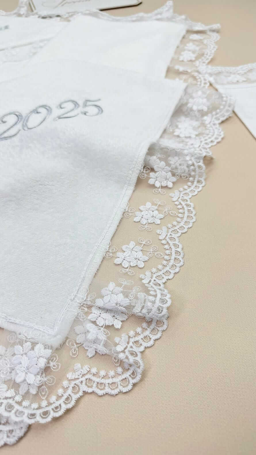 Іменна крижма для хрещення “Білосніжна Казка” з мереживом