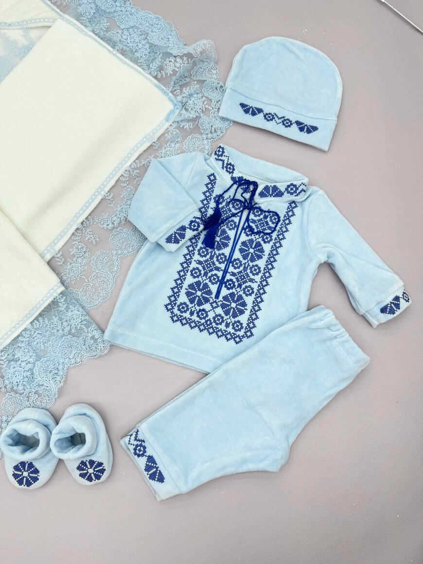 Набір для хрещення “Синій Обрій”, одяг в стилі вишиванка, крижма з широким турецьким мереживом