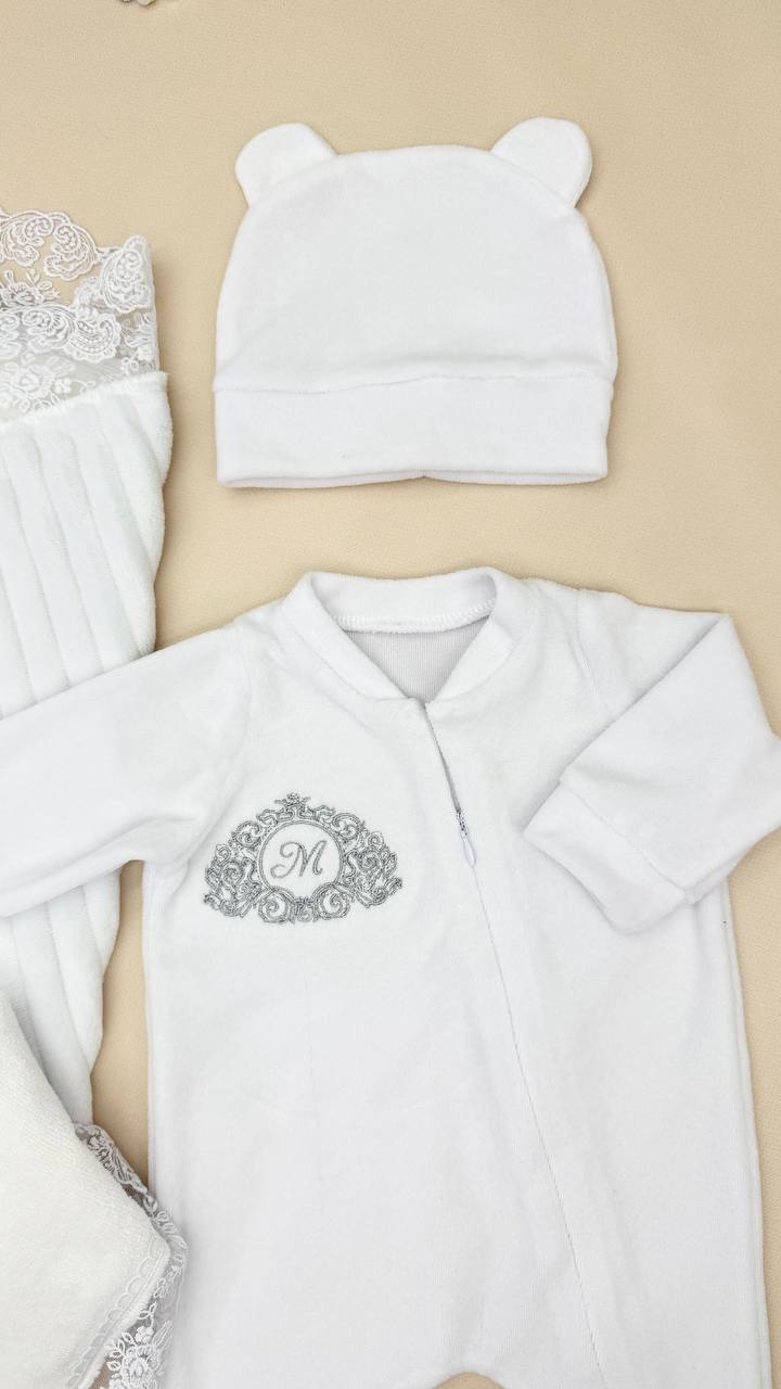 Набор для крещения «Серебряный Оберег»: крыжма-плед, утеплённая одежда для мальчика.