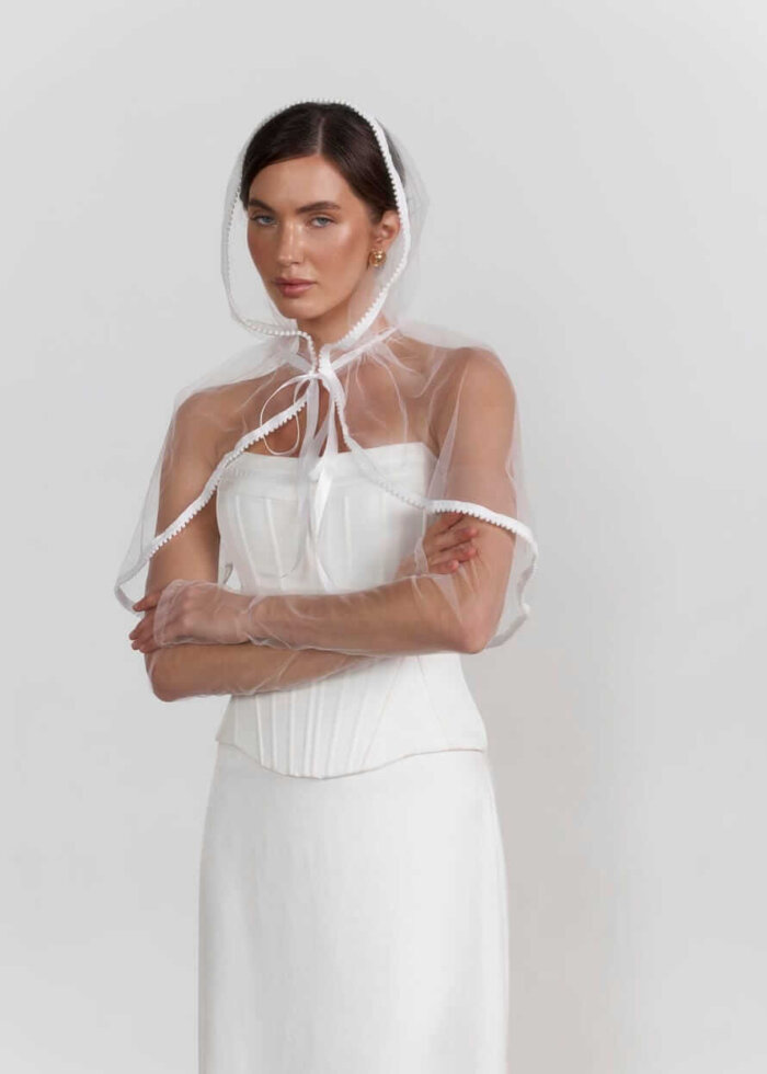 Палантин з фатіну (Білий) з міні-помпонами по краю, накидка