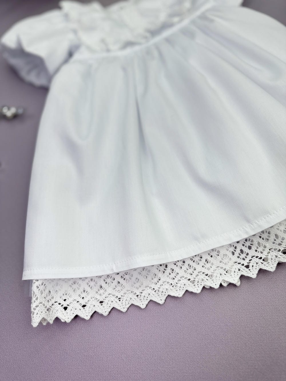 Набір на хрестини дівчинки “Сатинова Ніжність”, з бавовняним мереживом