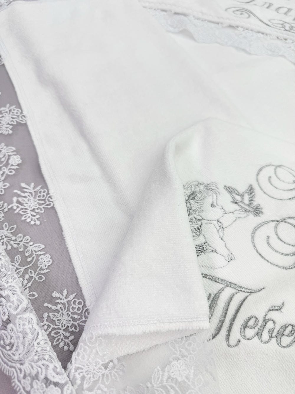 Набір для хрещення дівчинки  “Срібна Корона”, іменна вишивка