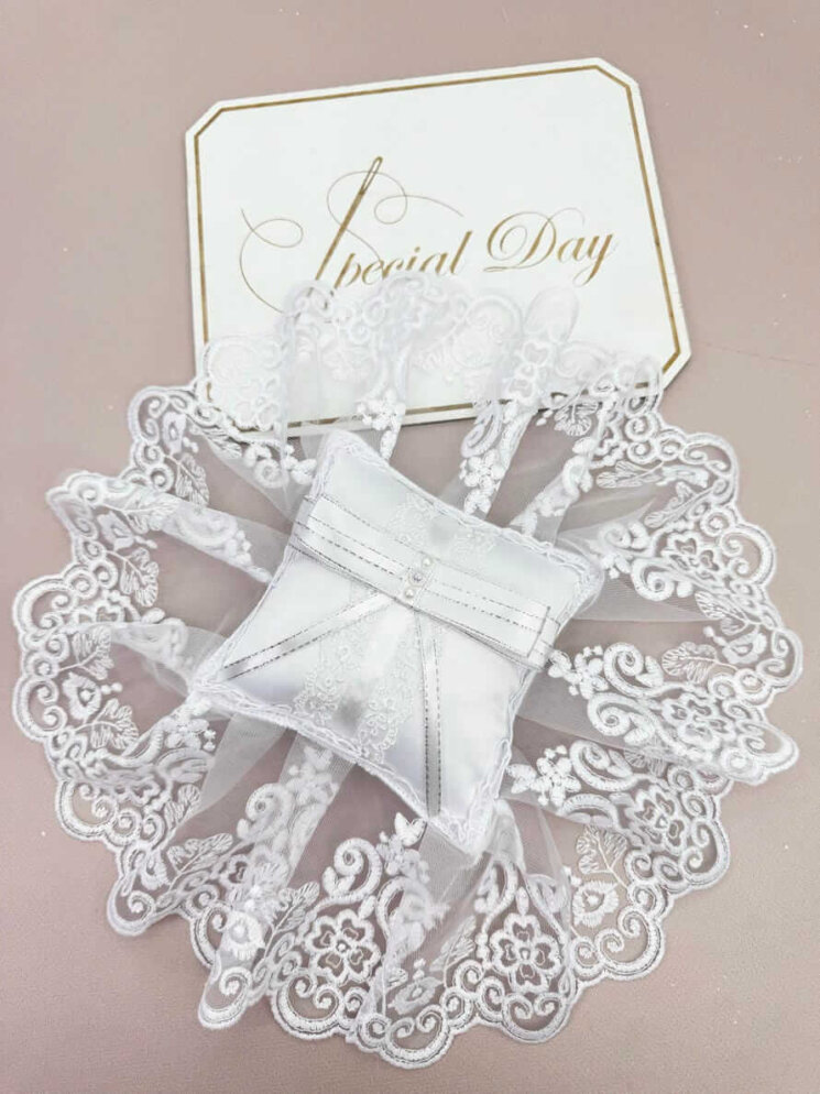 Подушечка для хрестик "Вишуканість"