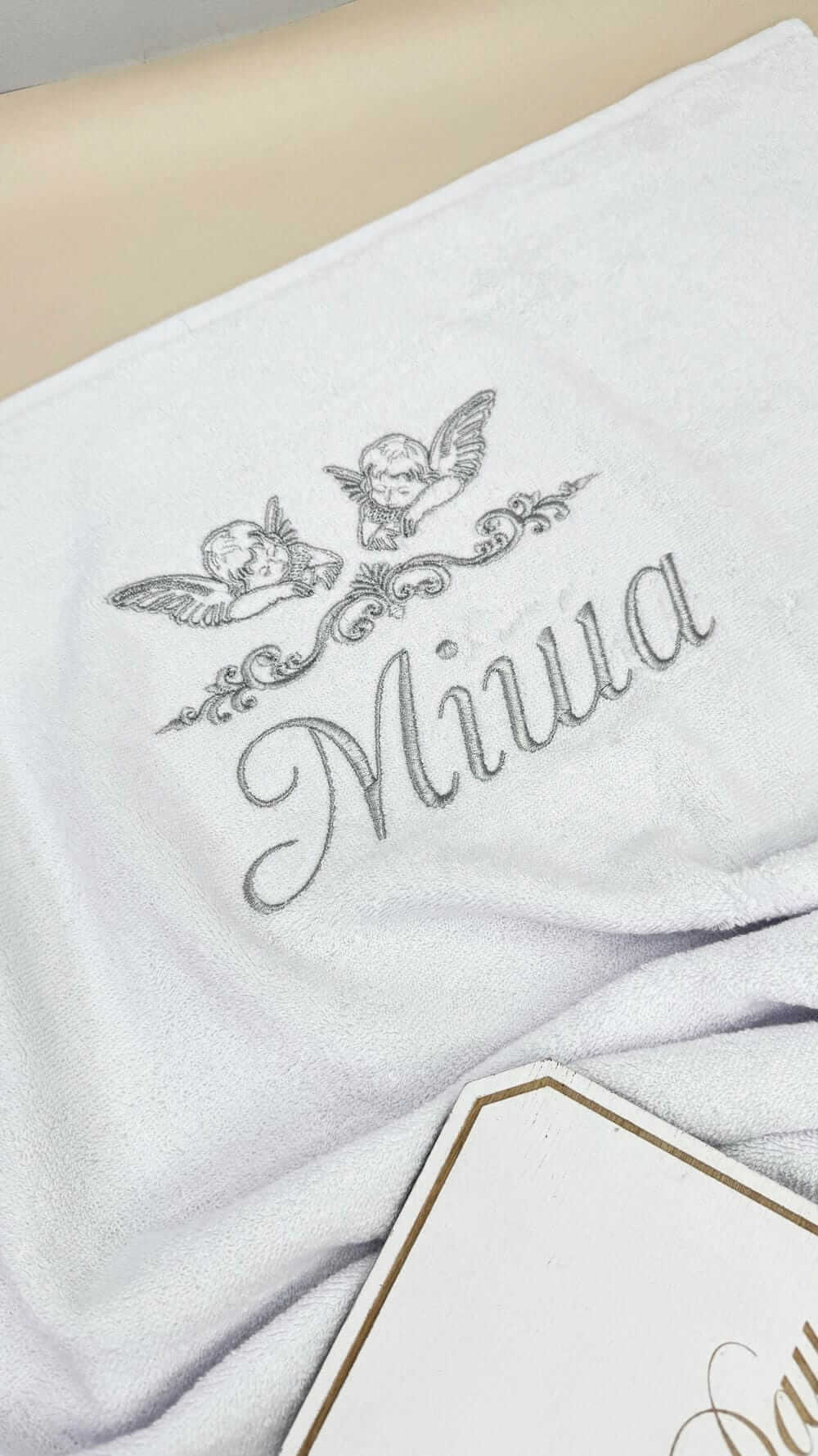 рижма-рушник іменна “Срібний Ангел”,з вишивкою імені та янголів, білий колір