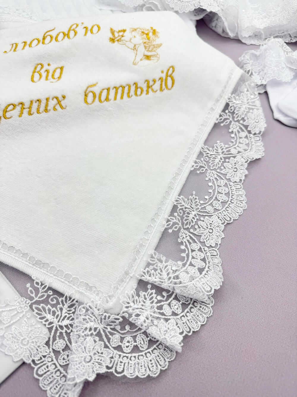 Повний набір для хрещення  дівчинки «Снігова Королева»: іменна крижма, утеплений одяг для дівчинки, аксесуари для хрестин