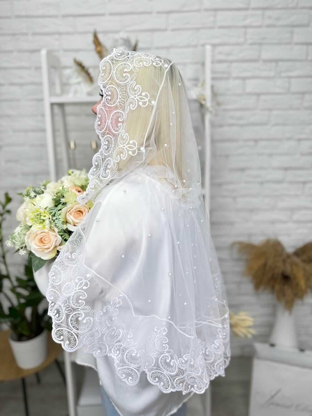 Палантин в храм «Жемчужная Корона» для крестной мамы, фатиновый