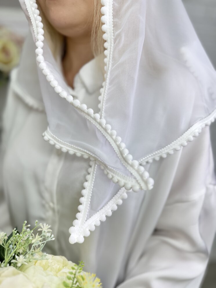 Платок-вуаль “Воздушные Помпоны”