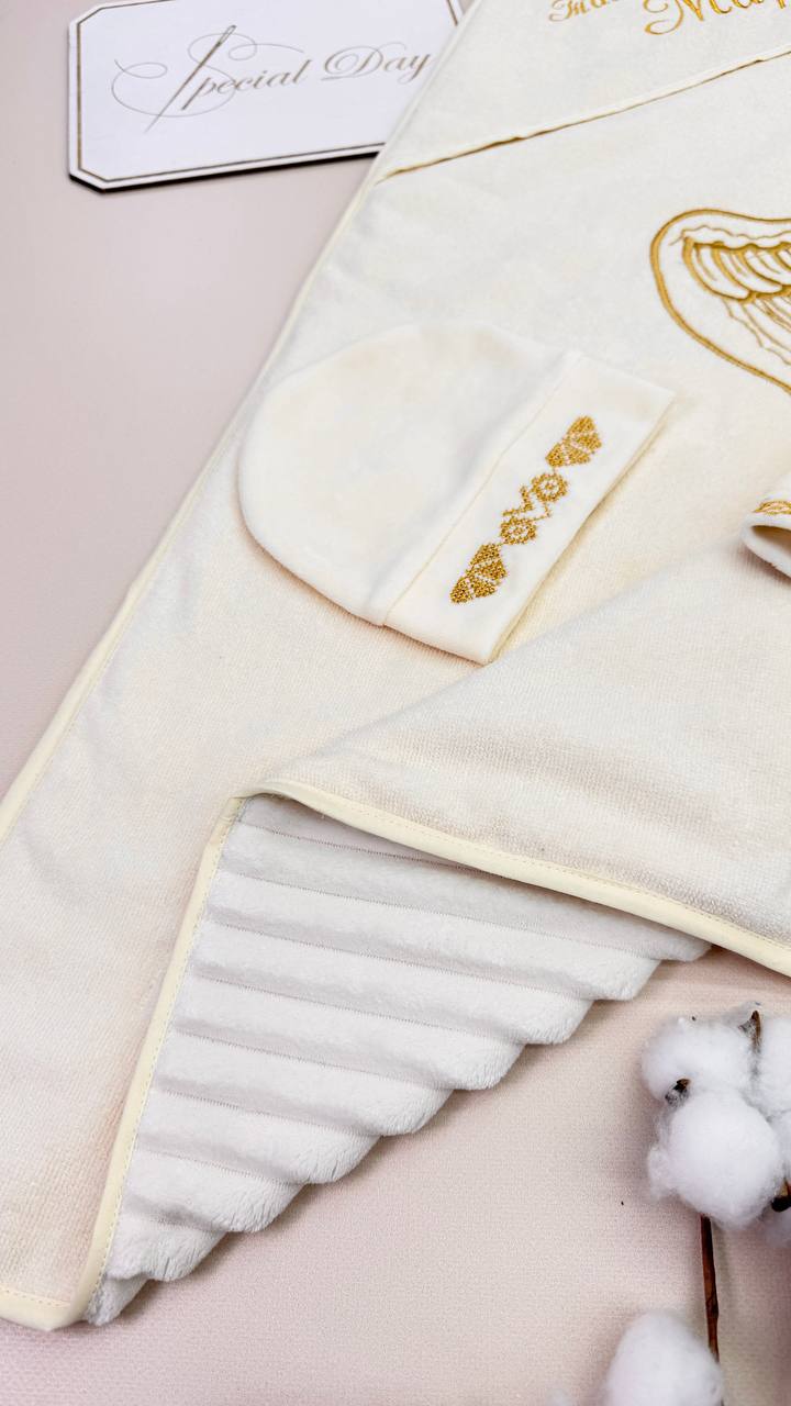 Хрестильний набір для хлопчика “Золотий Козак”, крижма та одяг