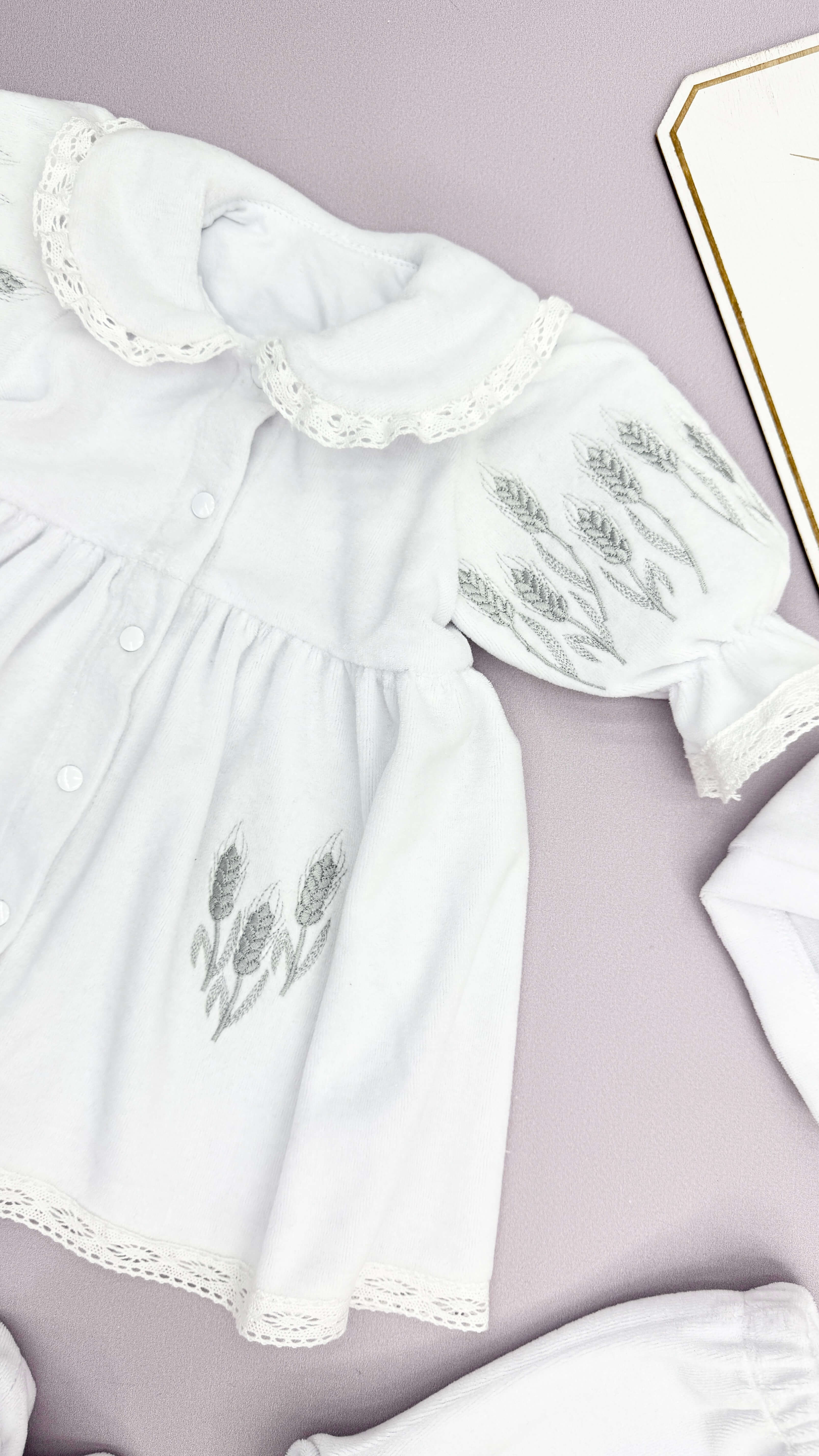 Теплий хрестильний набір одягу для дівчинки “Silver Star” з білого велюру