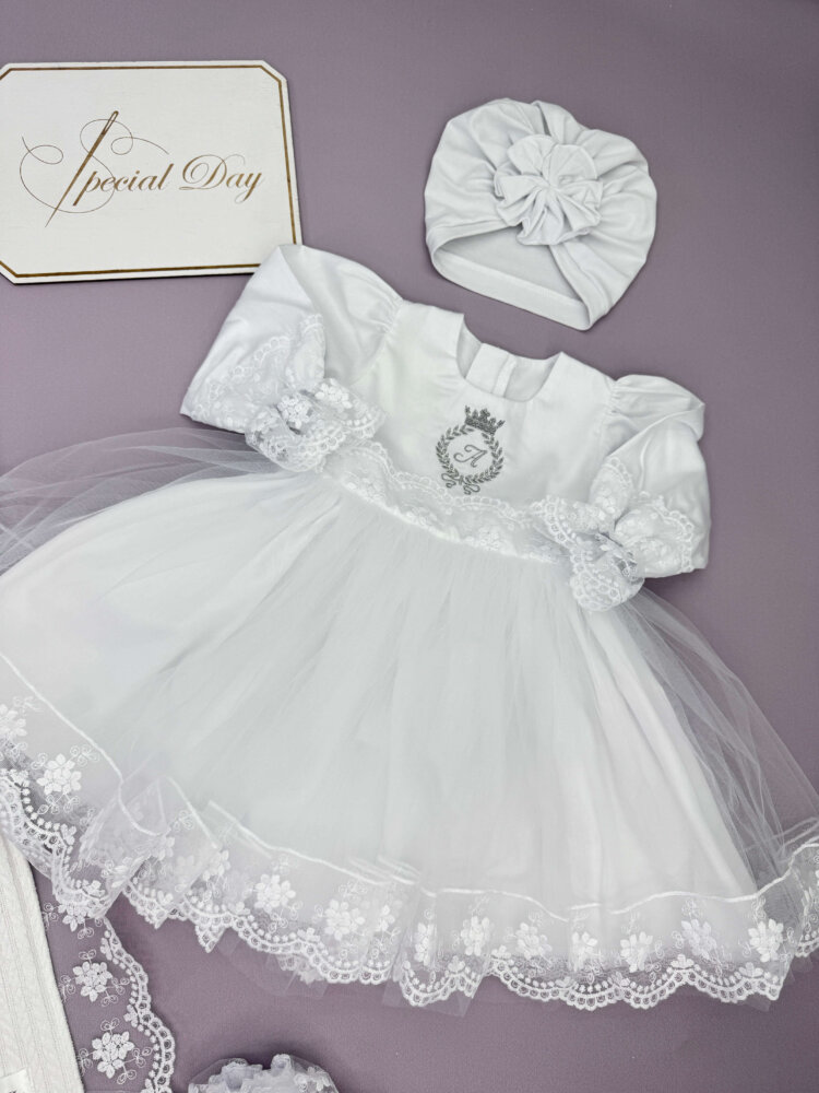 Хрестильний набір для дівчинки «Срібна Княжна»: крижма-плед та сатинова сукня