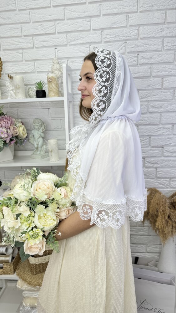 Белый шифоновый палантин «Grace» с широким кружевом для Храма