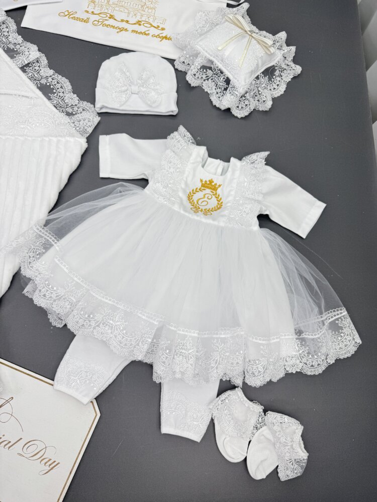 Премиальный крестильный набор «Royal Gold»: утеплённая крыжма-плед, платье и аксессуары