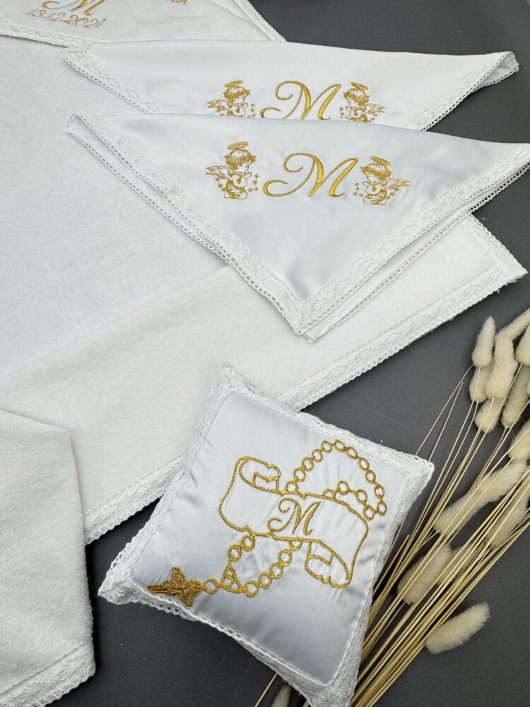 Полный крестильный набор «Golden Tradition»: крыжма, удлинённая рубашка и аксессуары