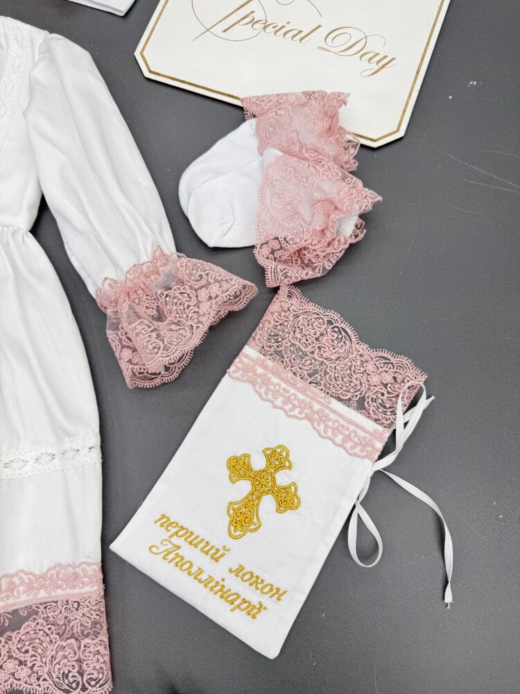 Крестильный набор для девочки «Pink Peony»: сатиновое платье и аксессуары