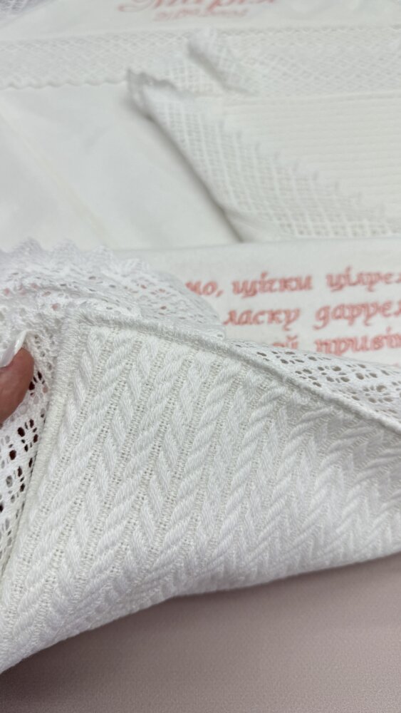 Утеплённая крыжма-плед «Pink Lace» из велюр-махры и трикотажной косички