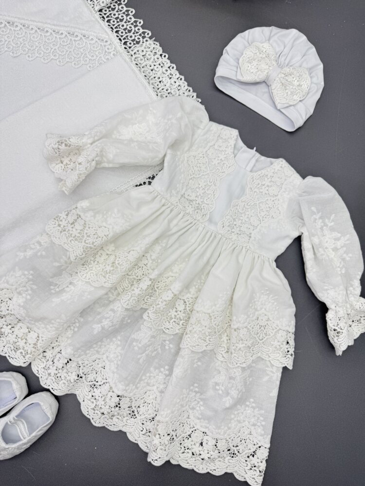 Полный крестильный набор «Royal Batiste»: крыжма, платье, шапочка, пинетки и мешочек