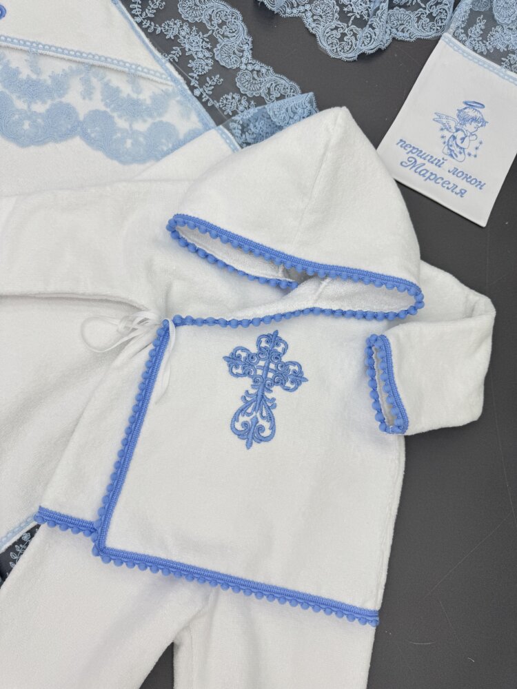 Крестильный набор для мальчика «Blue Angel»: рубашка с капюшоном, штанишки и носочки