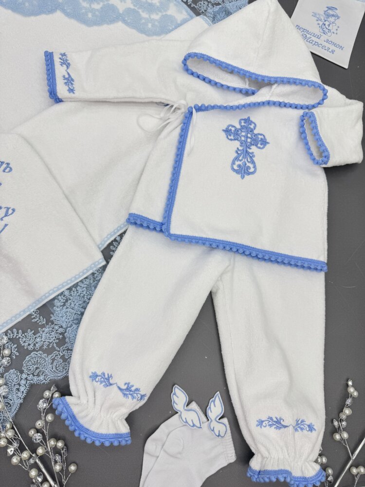 Крестильный набор для мальчика «Blue Angel»: рубашка с капюшоном, штанишки и носочки