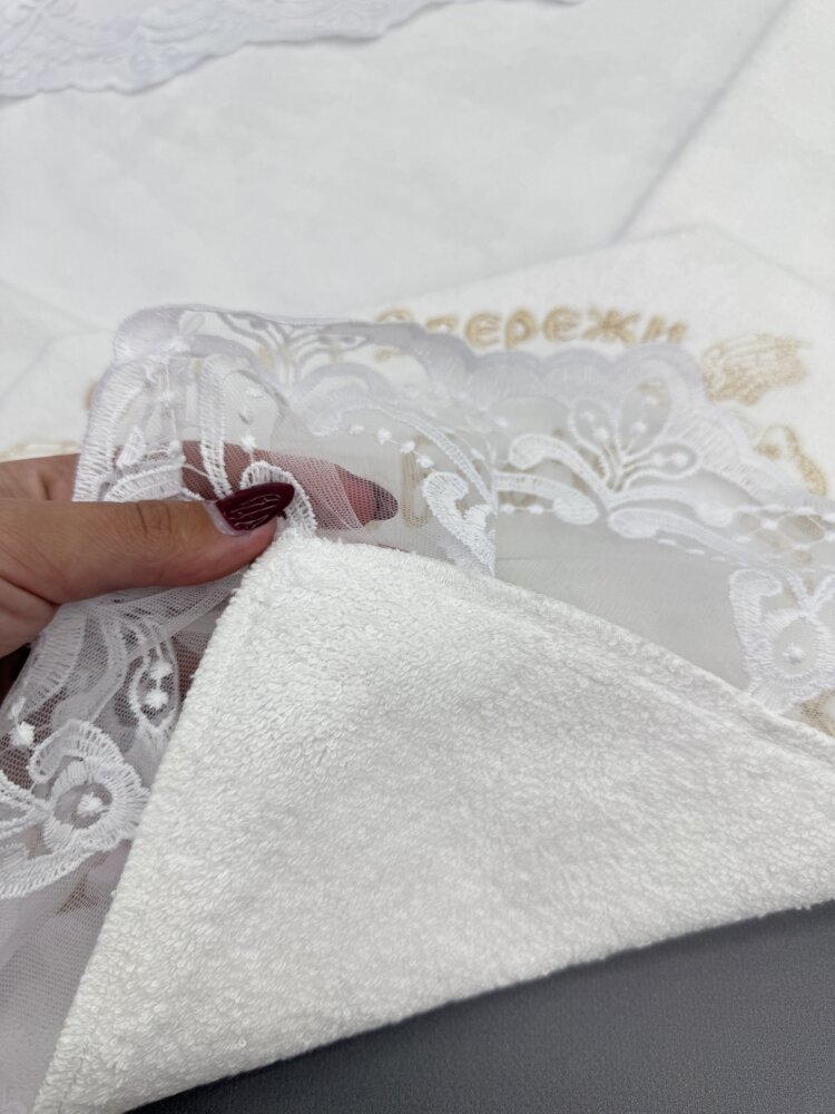 Элитная крыжма «Cream Elegance» из велюр-махры и турецкого кружева