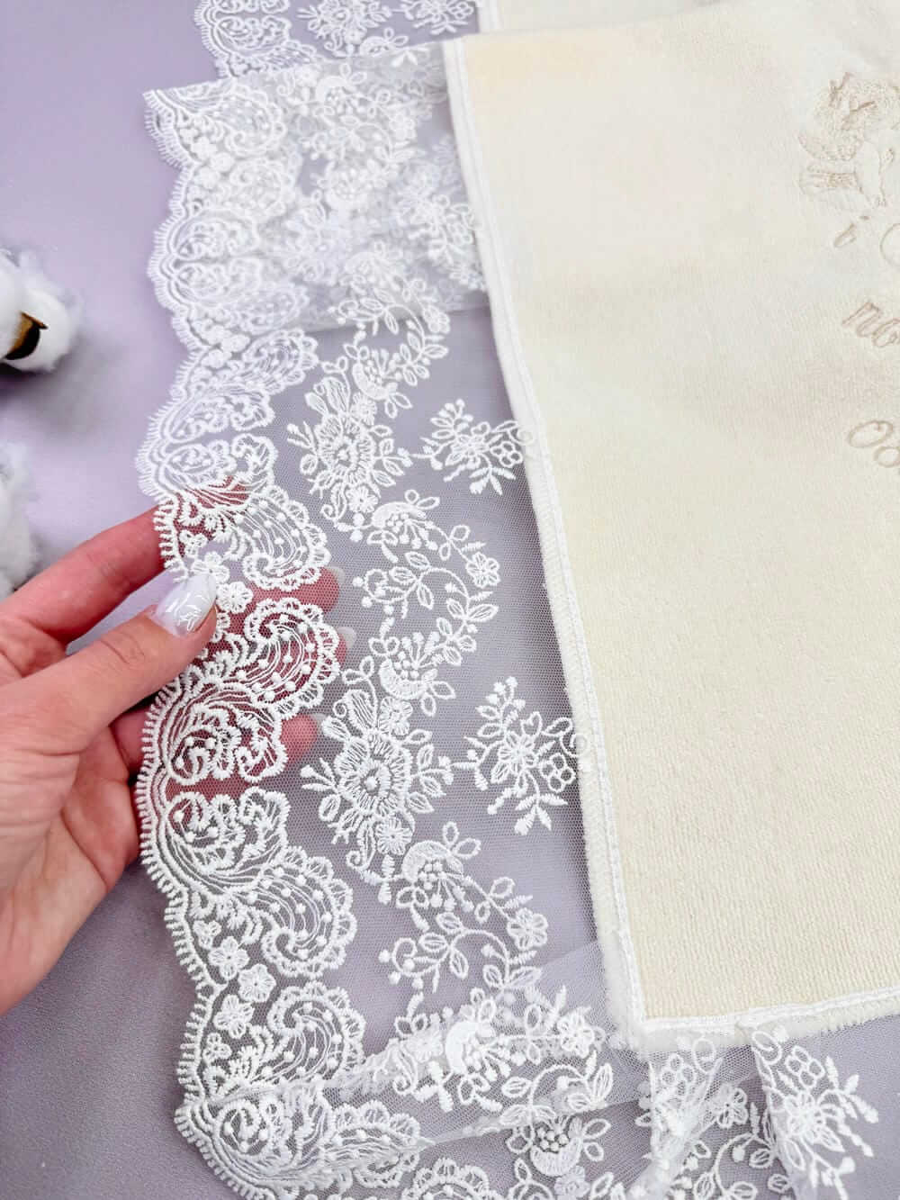 Именная крыжма «Королевская» с широким кружевом