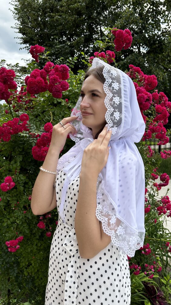 Білий палантин-капюшон для храму з шифону та турецького мережива