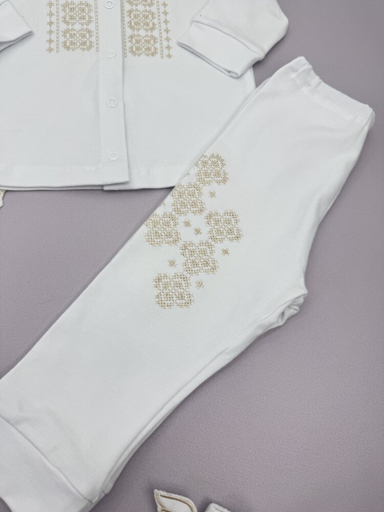 Крестильный набор-вышиванка «Cream Tradition» из интерлока.