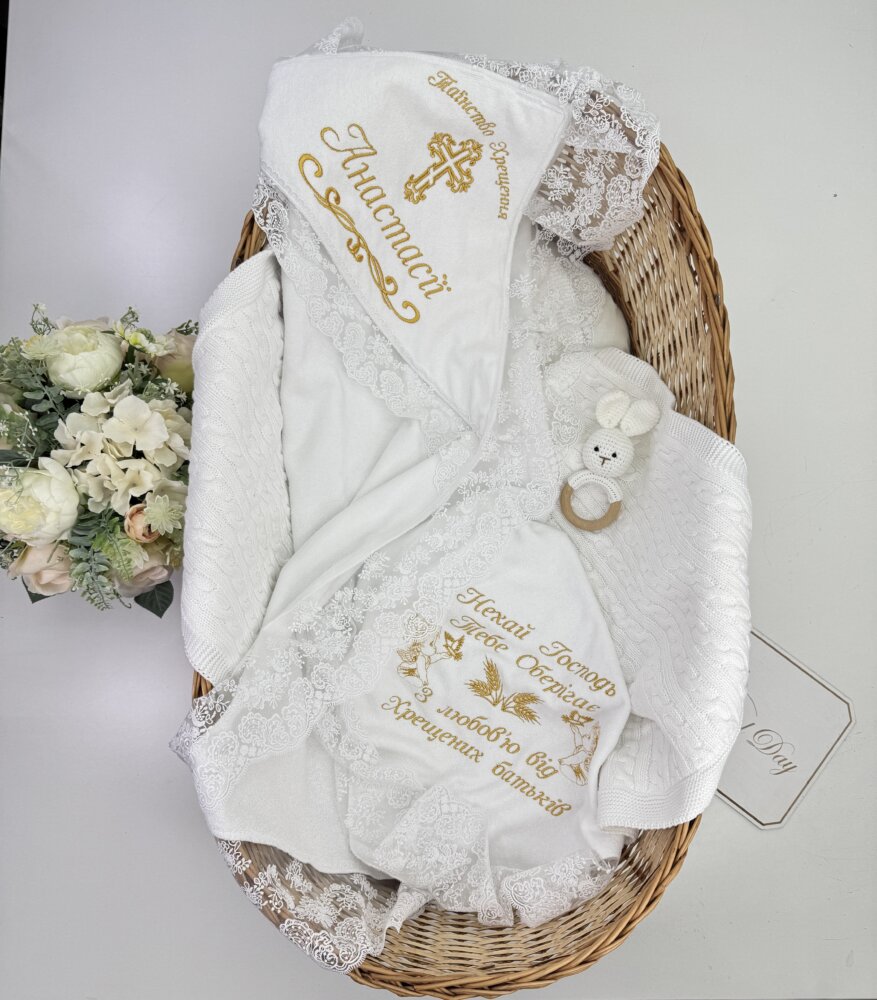 Роскошная крыжма «Golden Lace» из велюр-махры и широкого кружева.