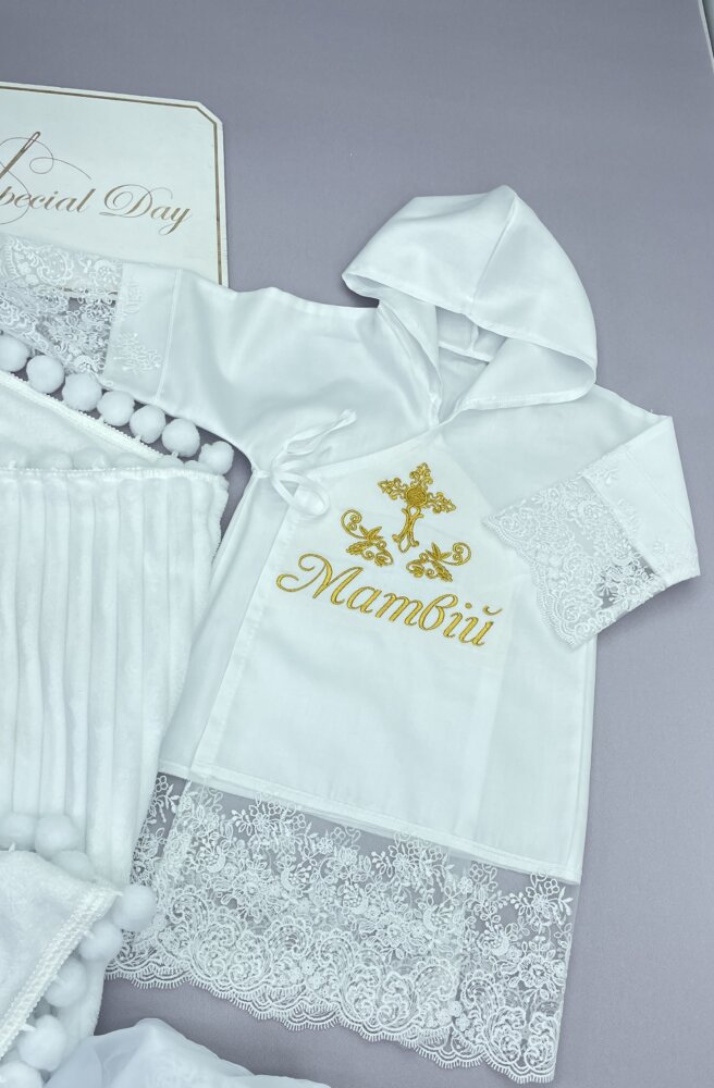 Подовжена хрестильна сорочка «Golden Blessing» із сатину з капюшоном