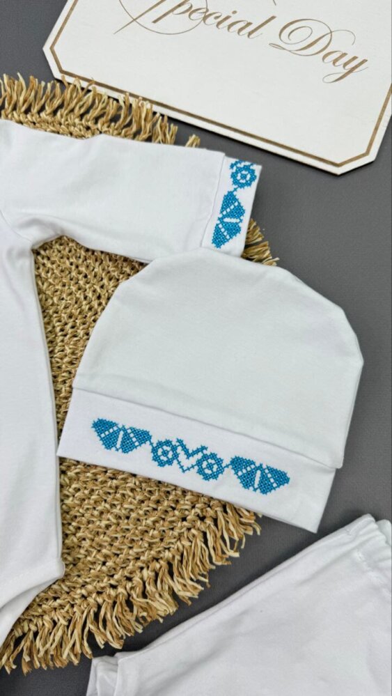 Крестильный набор «Голубая Вышиванка»