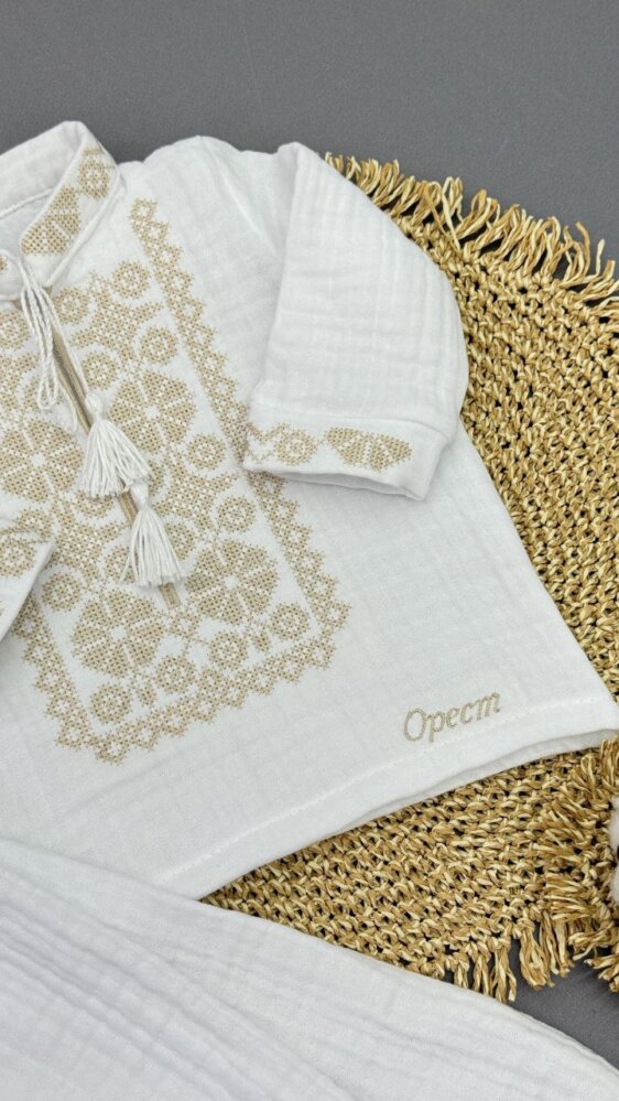 Костюм-вышиванка «Кремовое Наследие»