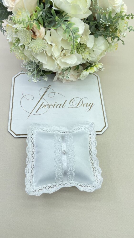 Изысканная подушечка для крестика «Жемчужная Роса»