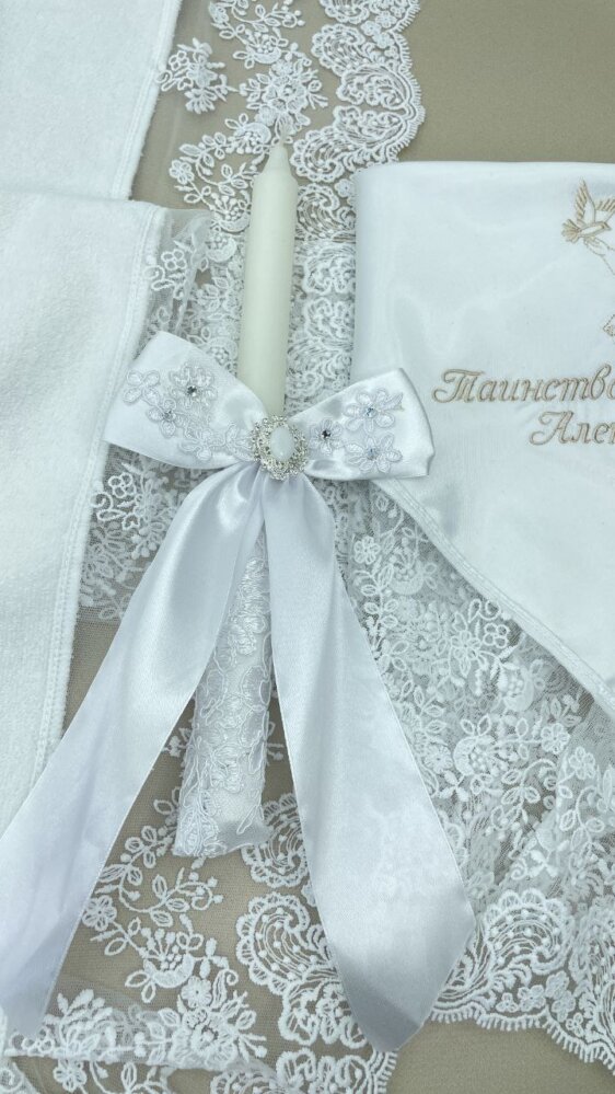 Изысканная крестильная свеча «Жемчужное Сияние»