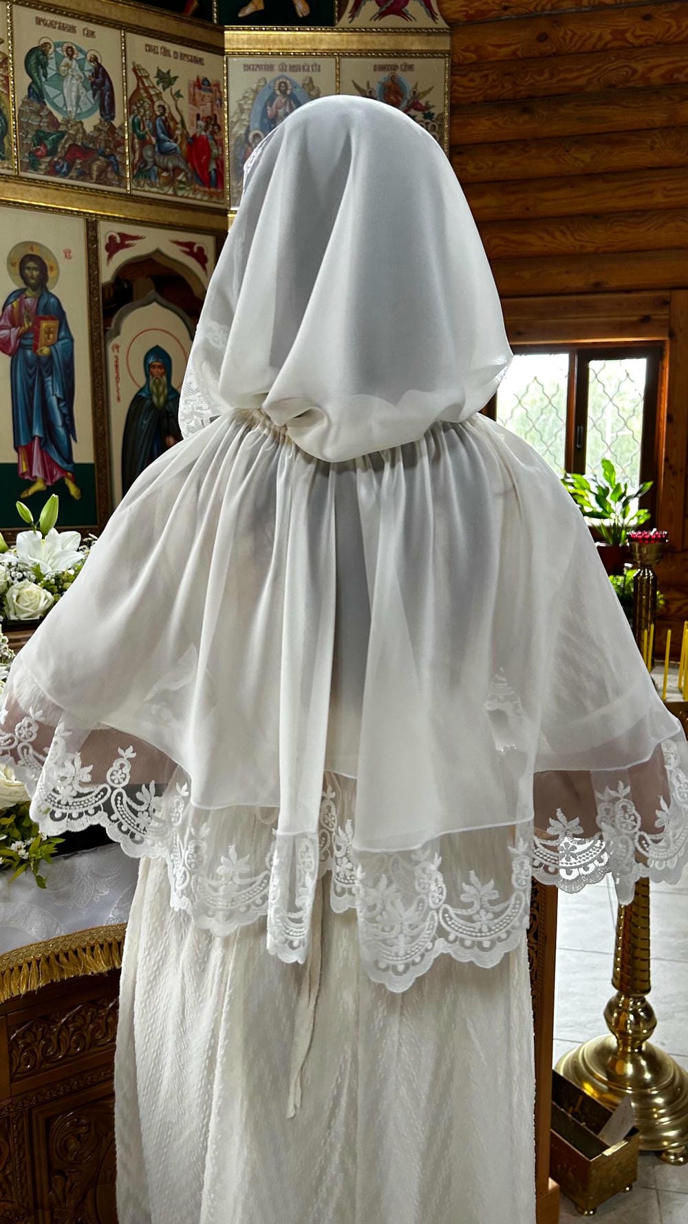 Елегантний палантин для храму «Молочне сяйво»