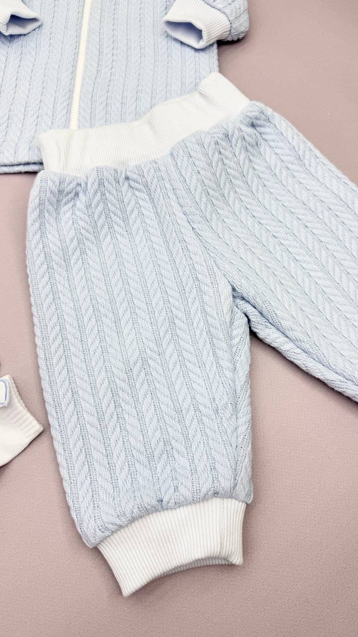 Крестильный набор для мальчика «Голубой Ангел» с крыжмой и одеждой