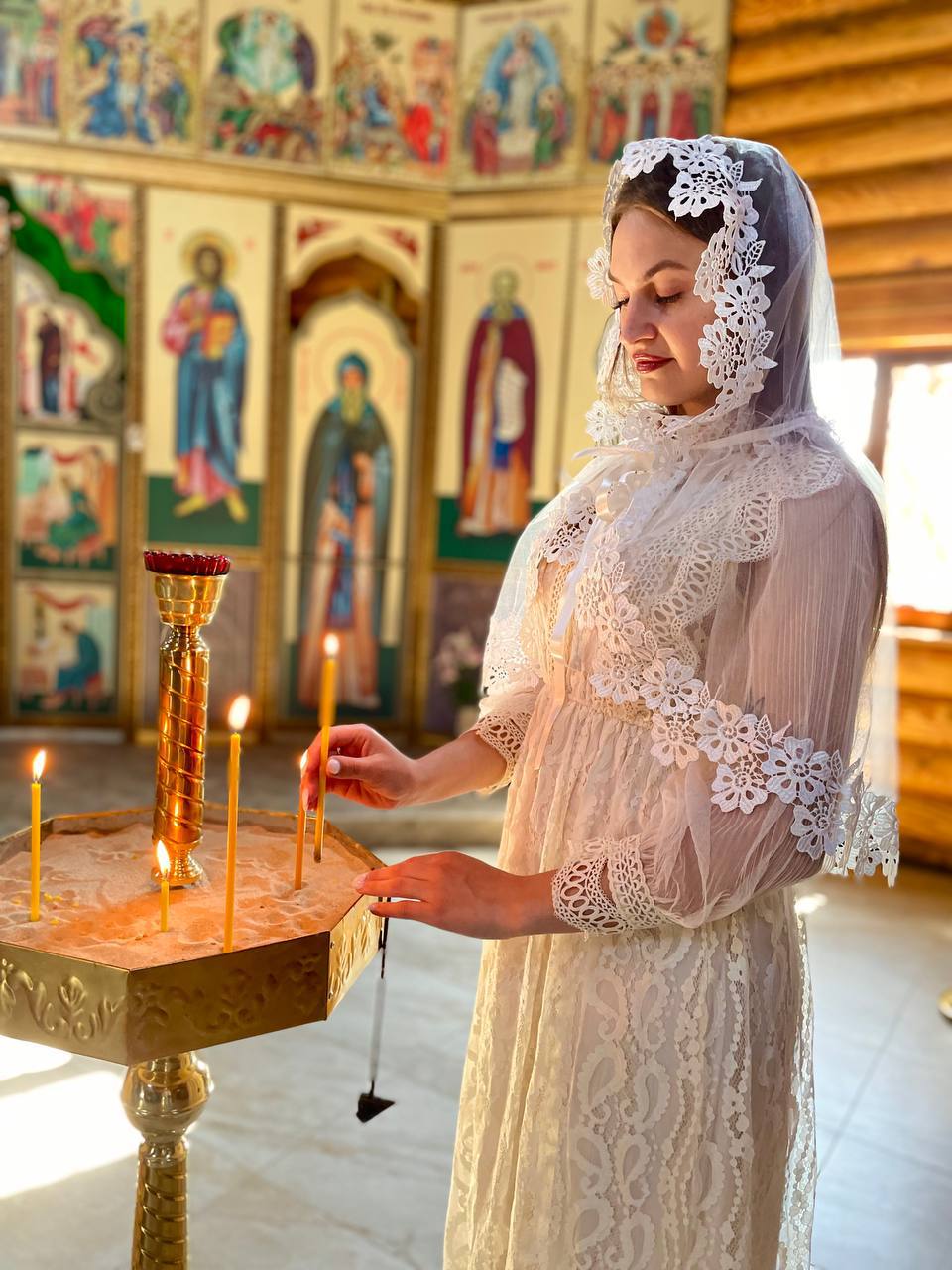 Ніжний палантин «White Orchid»: невагомий фатин та об’ємне квіткове мереживо