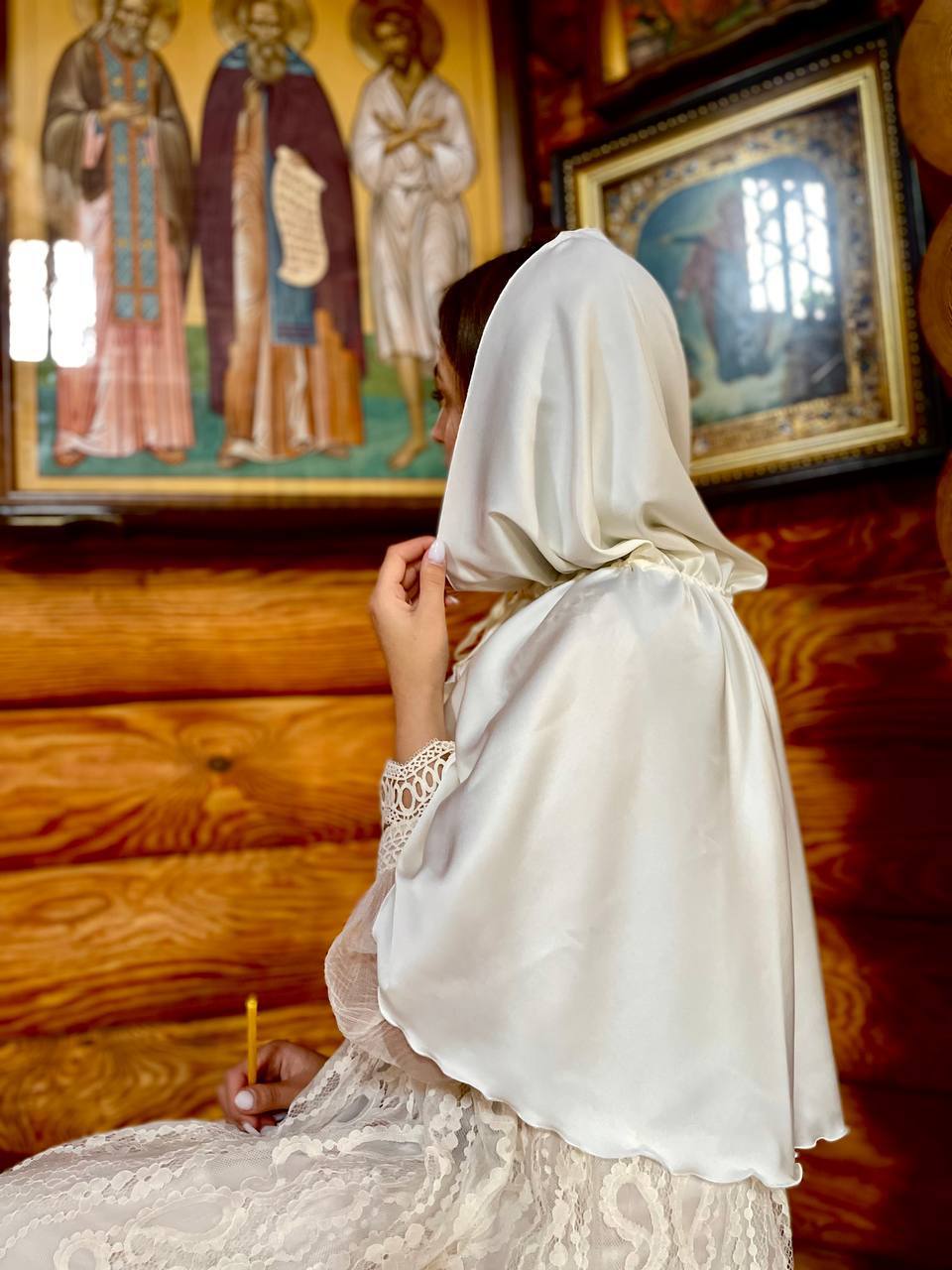 Елегантний палантин для храму «Світло Віри»: шовковий