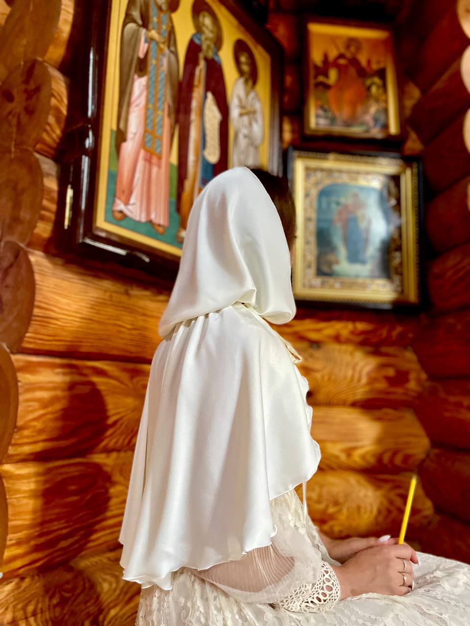 Елегантний палантин для храму «Світло Віри»: шовковий