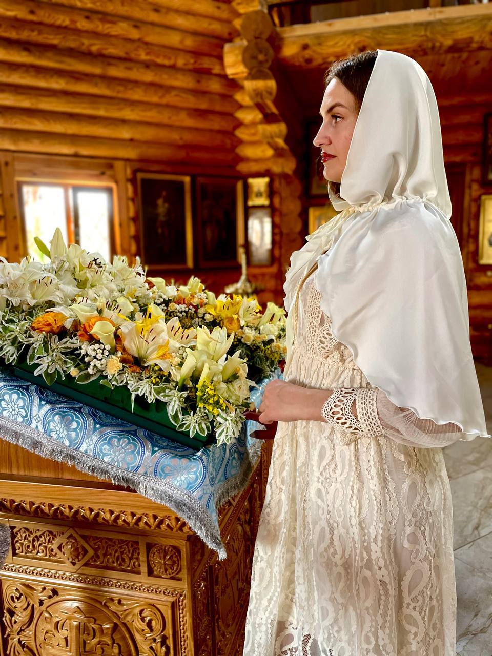 Елегантний палантин із шовку Армані «Silk Serenity»