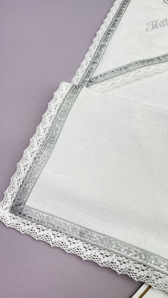 Традиційна крижма «Silver Grace» з велюр-махри та церковною тасьмою